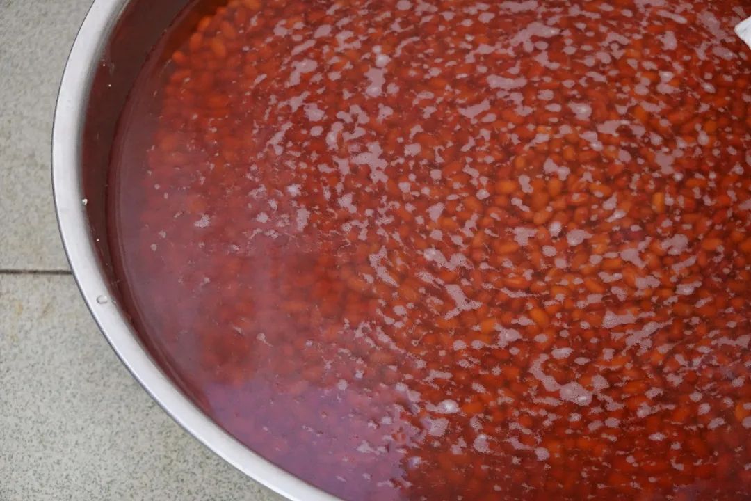 DƬ